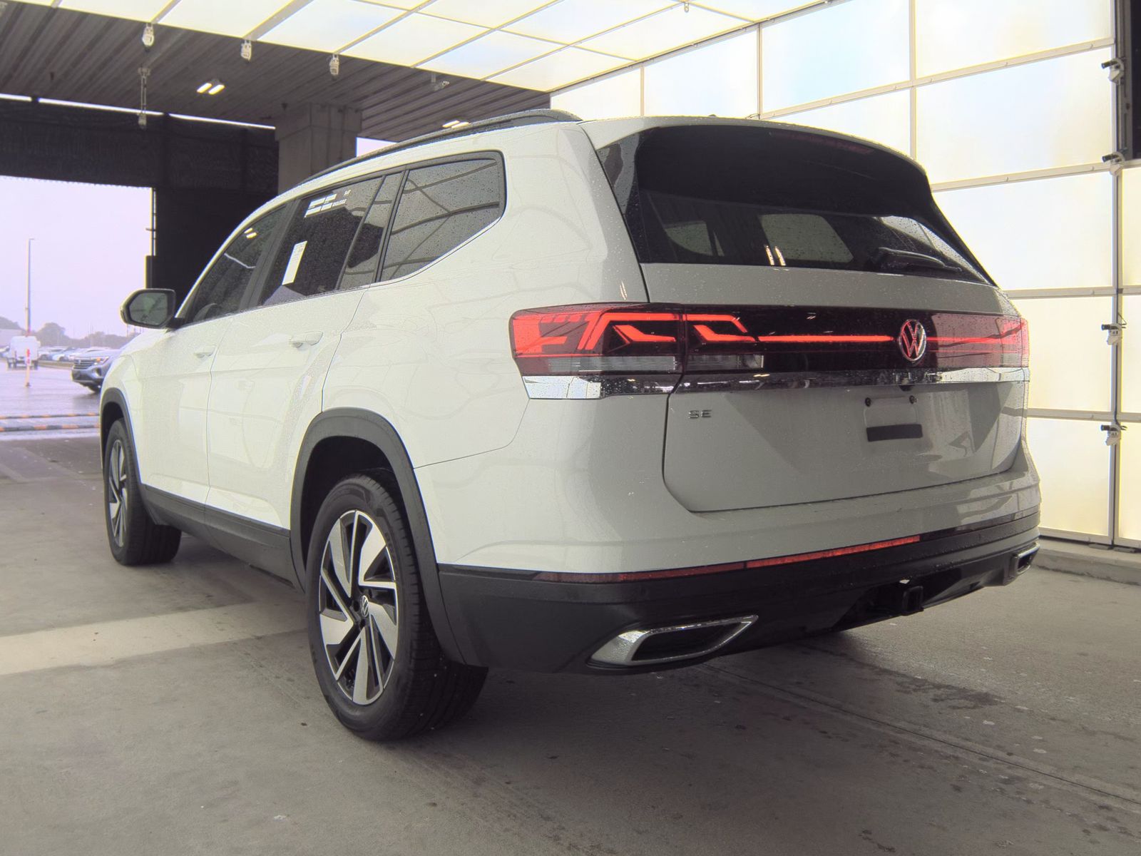 2025 Volkswagen Atlas 2.0T SE FWD