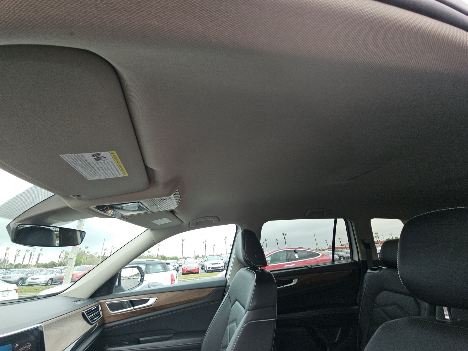 2025 Volkswagen Atlas 2.0T SE FWD