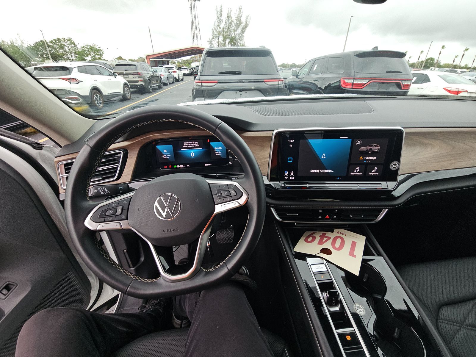 2025 Volkswagen Atlas 2.0T SE FWD