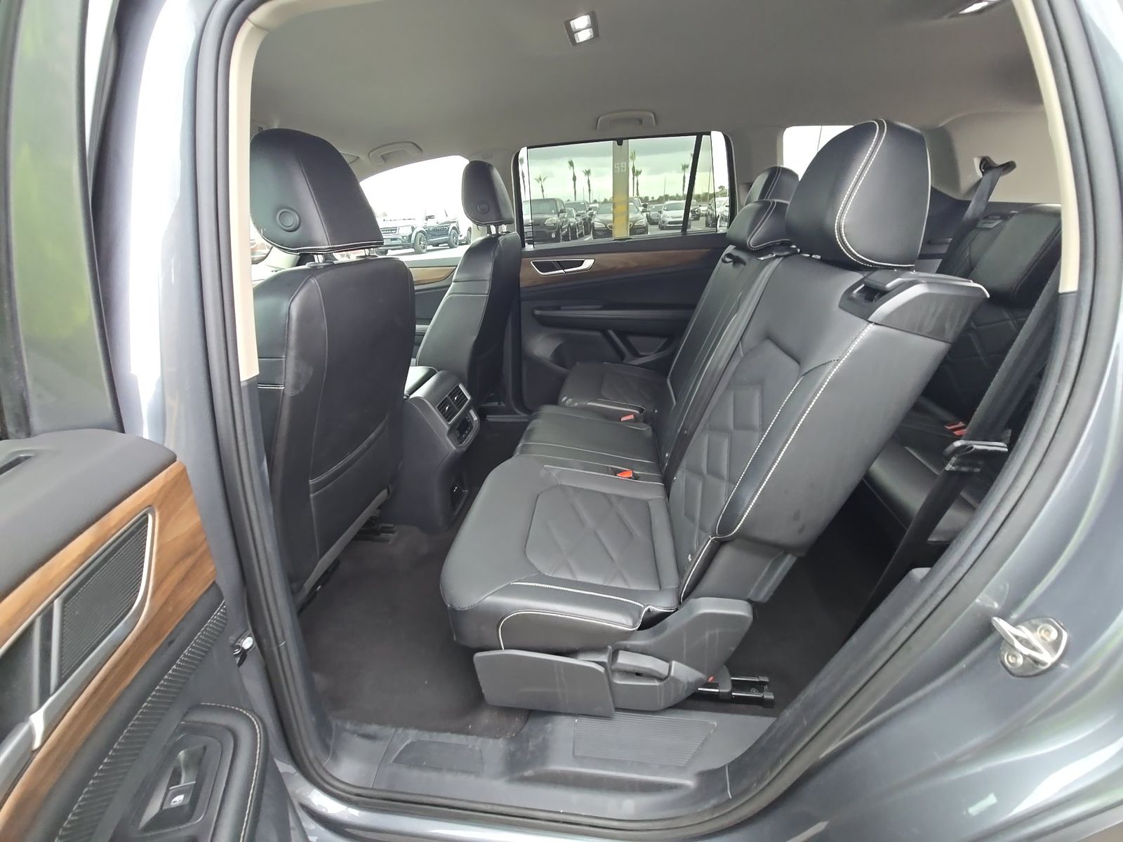 2024 Volkswagen Atlas 2.0T SE FWD