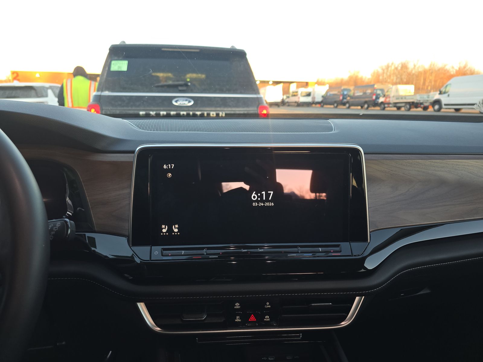 2025 Volkswagen Atlas 2.0T SE AWD