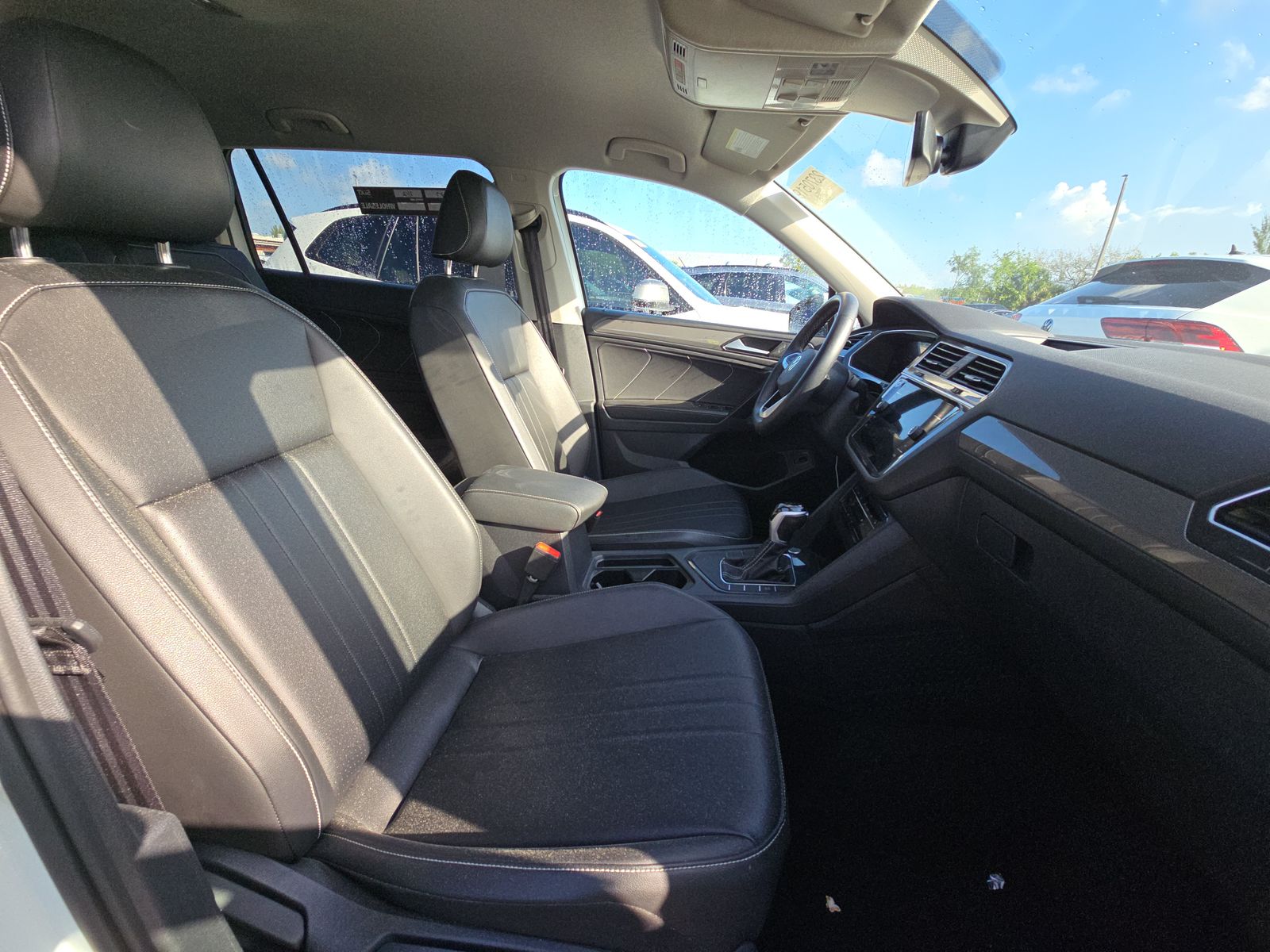 2024 Volkswagen Tiguan 2.0T SE FWD