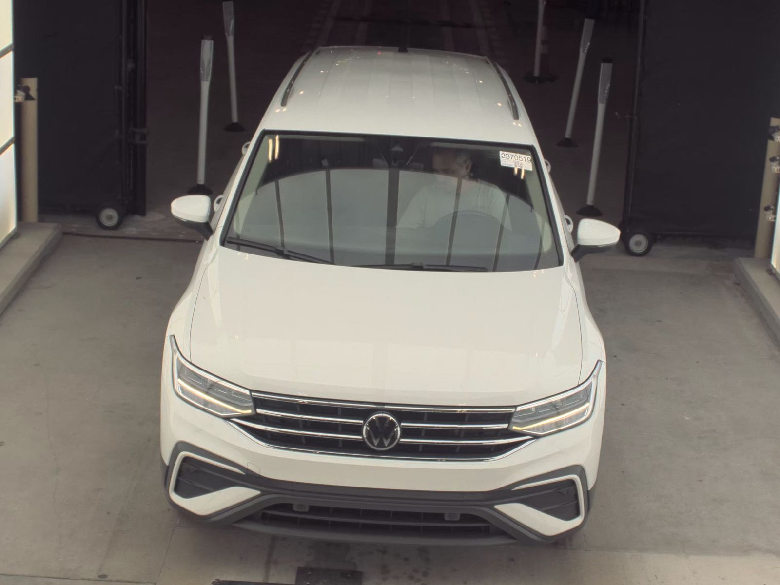2024 Volkswagen Tiguan 2.0T SE FWD
