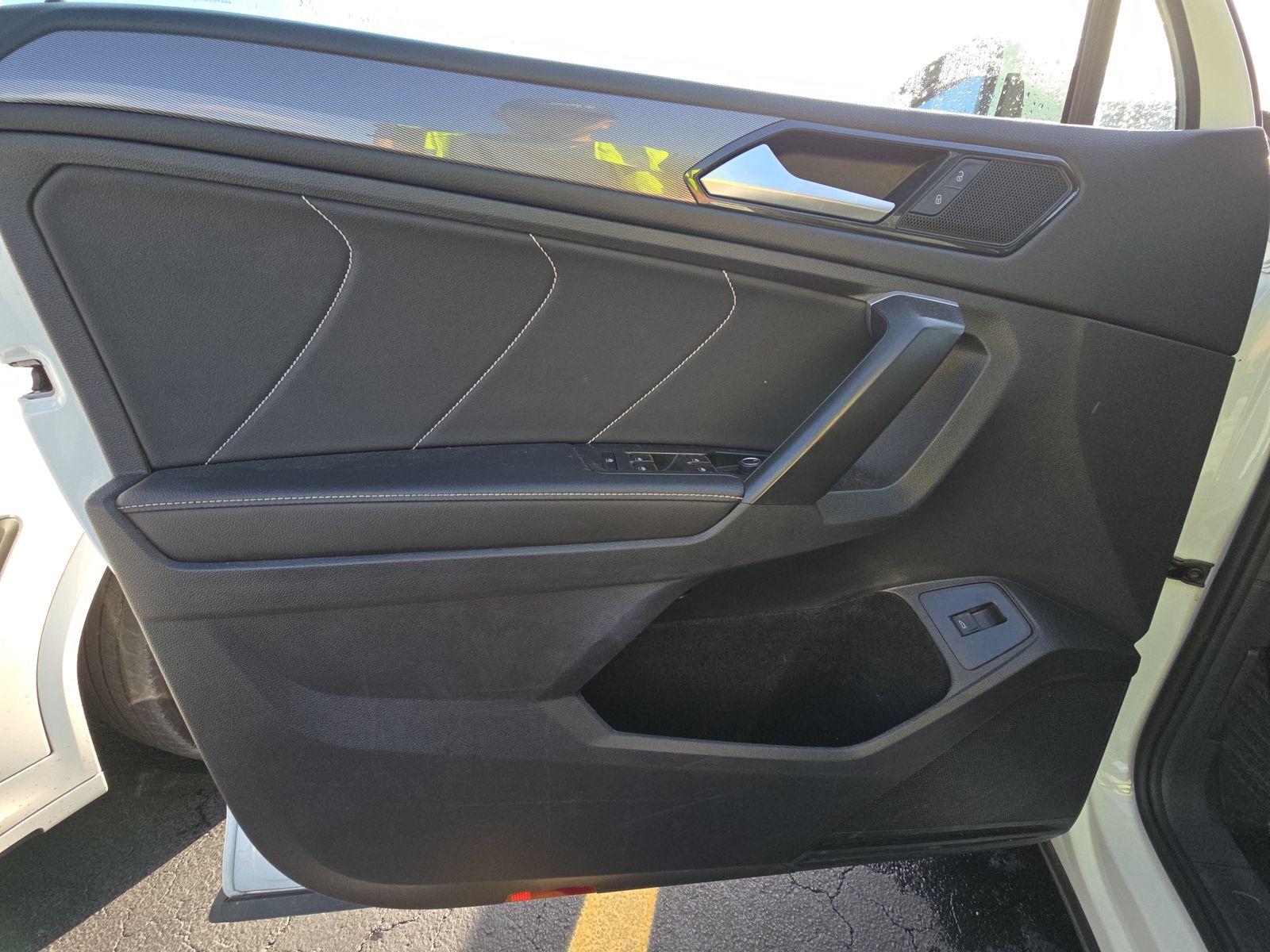 2024 Volkswagen Tiguan 2.0T SE FWD