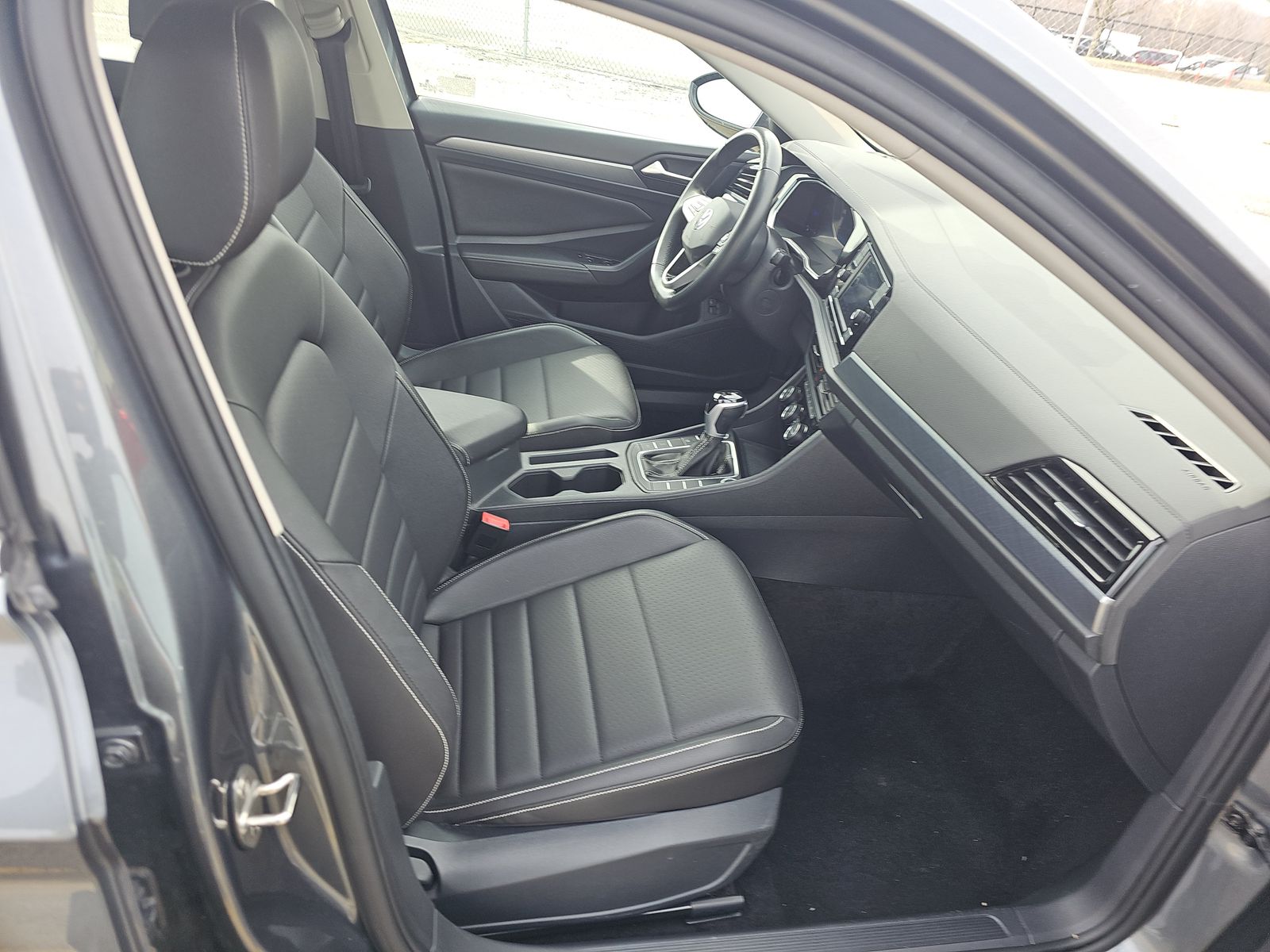 2024 Volkswagen Jetta 1.5T SE FWD