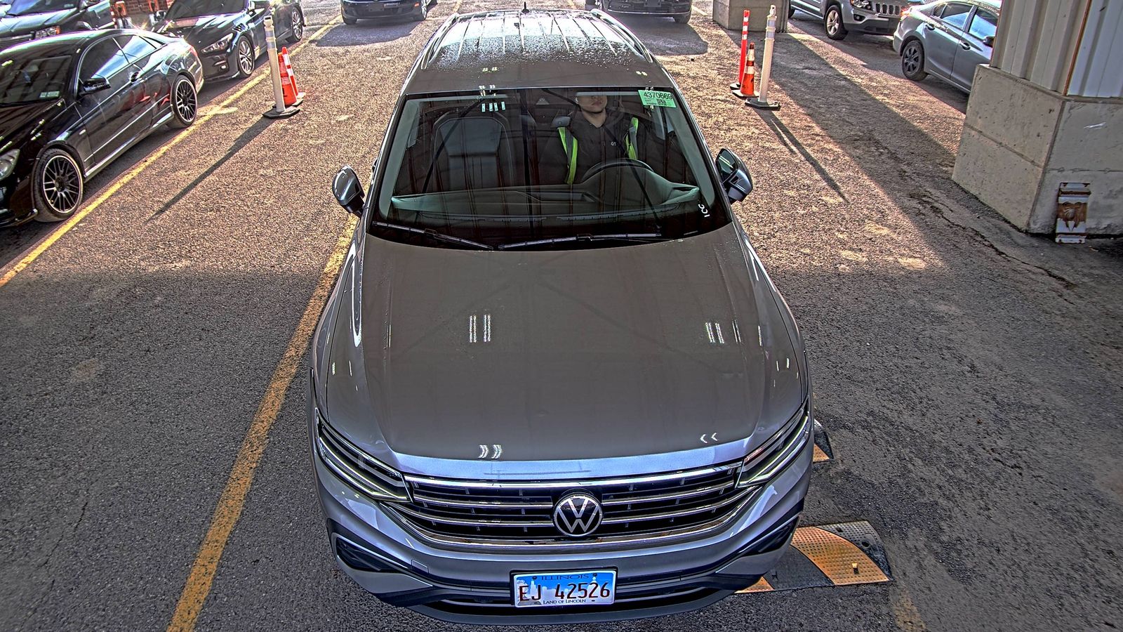 2024 Volkswagen Tiguan 2.0T SE FWD