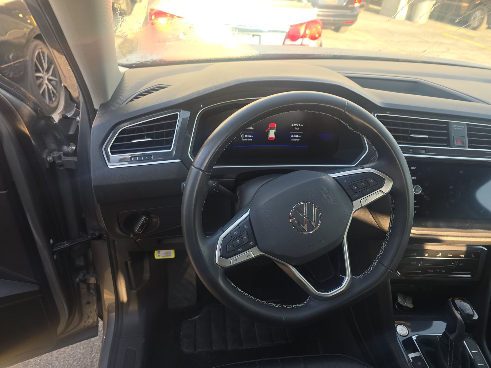 2024 Volkswagen Tiguan 2.0T SE FWD