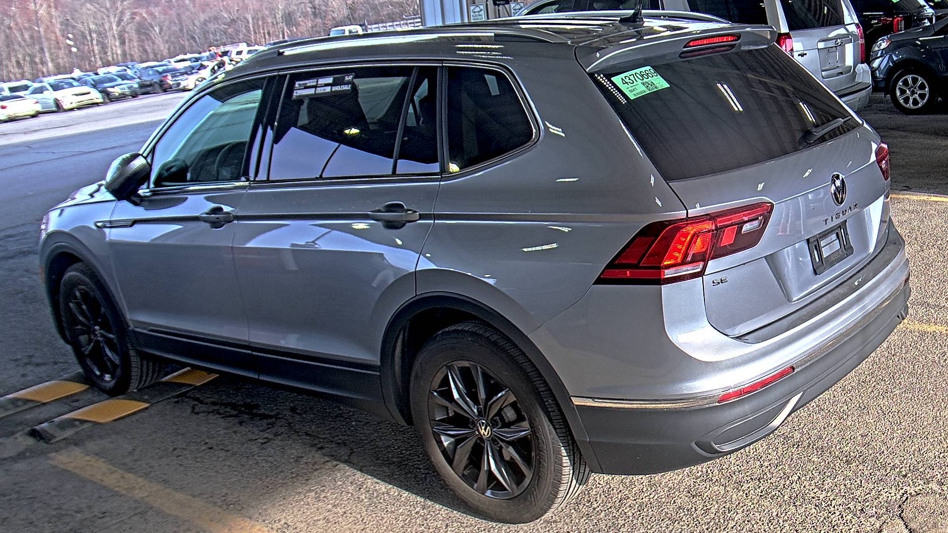 2024 Volkswagen Tiguan 2.0T SE FWD