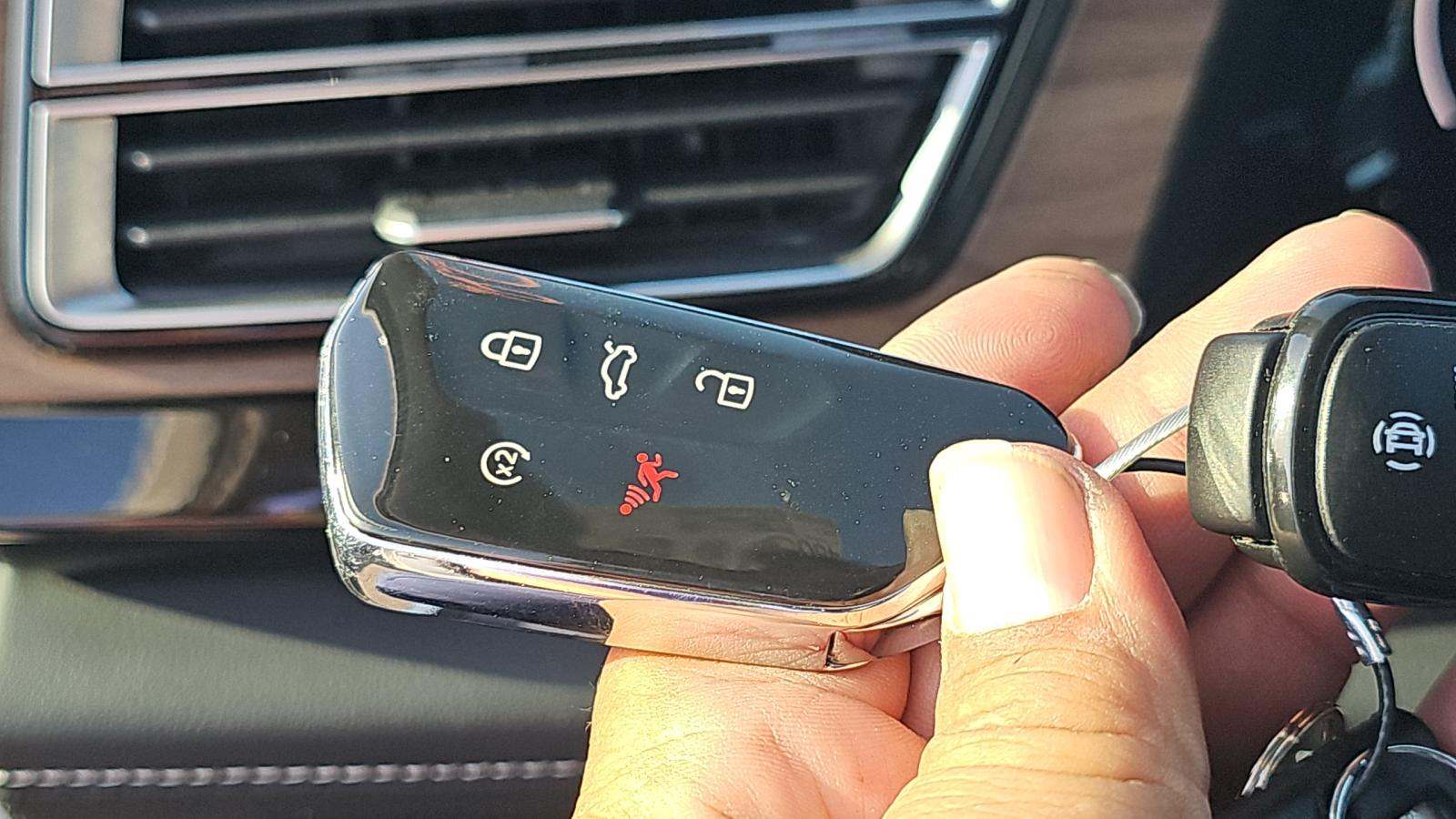 2025 Volkswagen Atlas 2.0T SE FWD