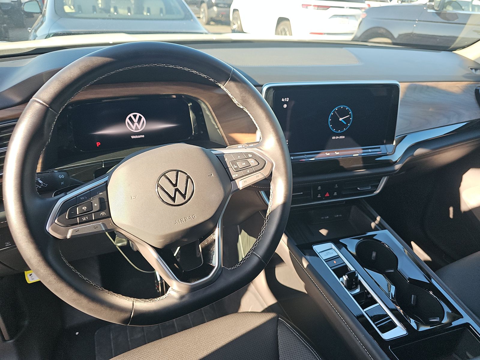 2025 Volkswagen Atlas 2.0T SE FWD