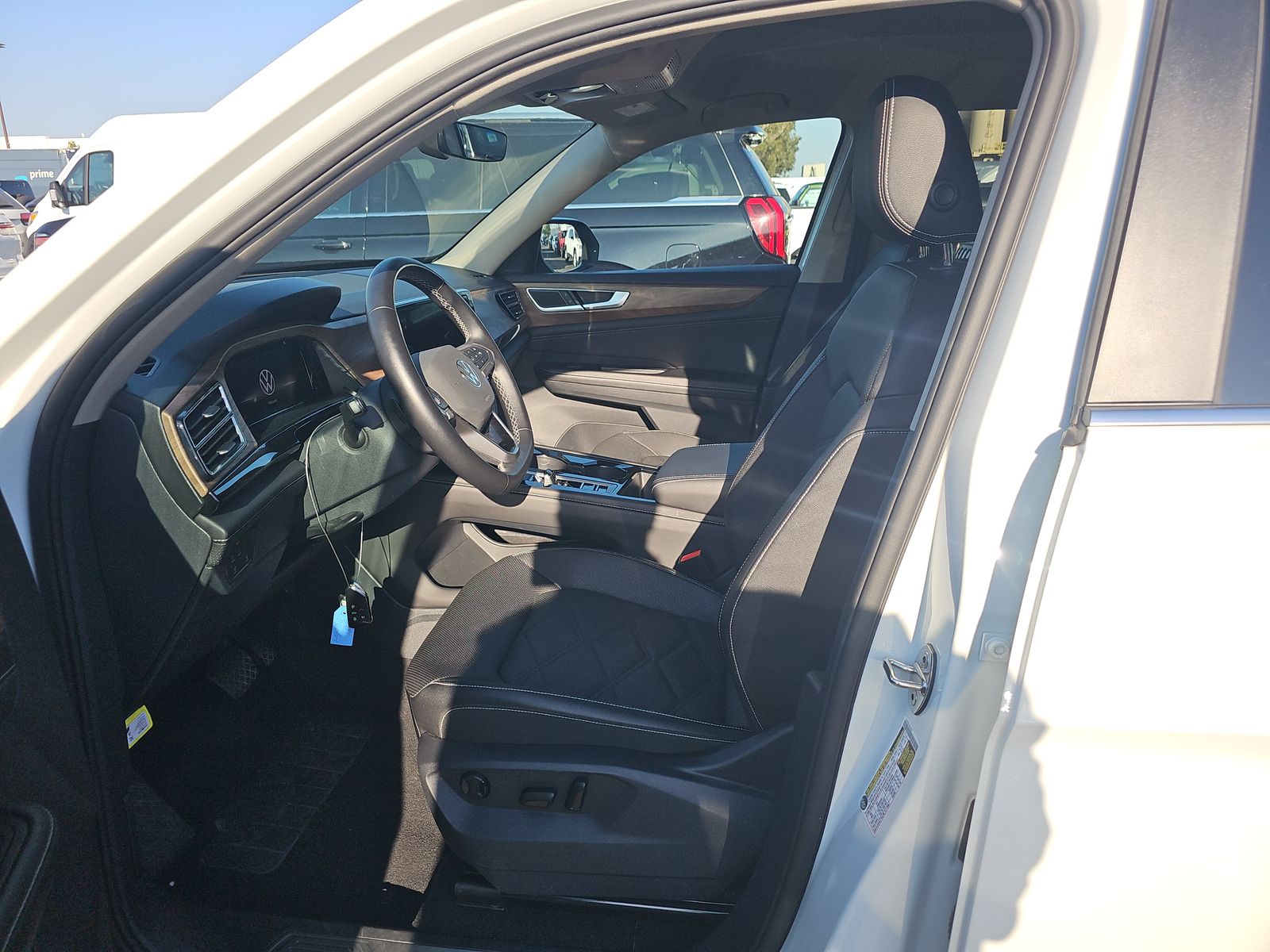 2025 Volkswagen Atlas 2.0T SE FWD