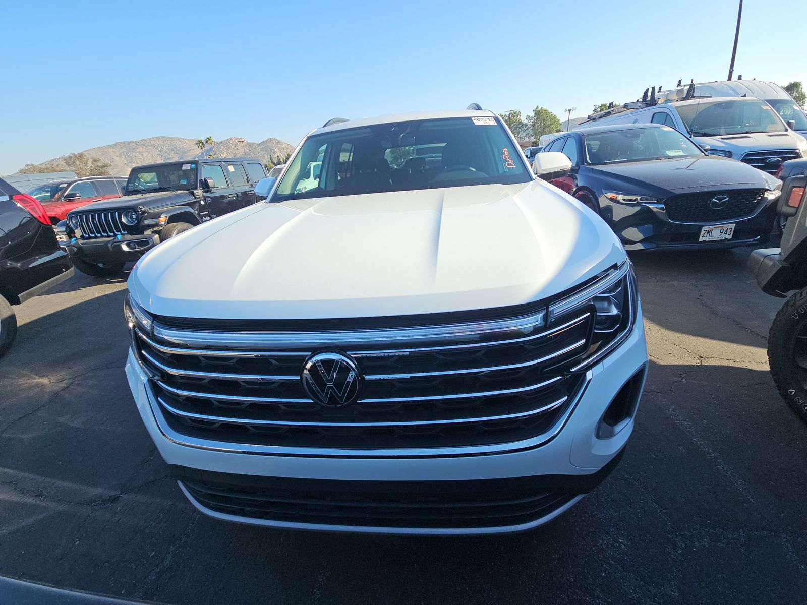 2025 Volkswagen Atlas 2.0T SE FWD