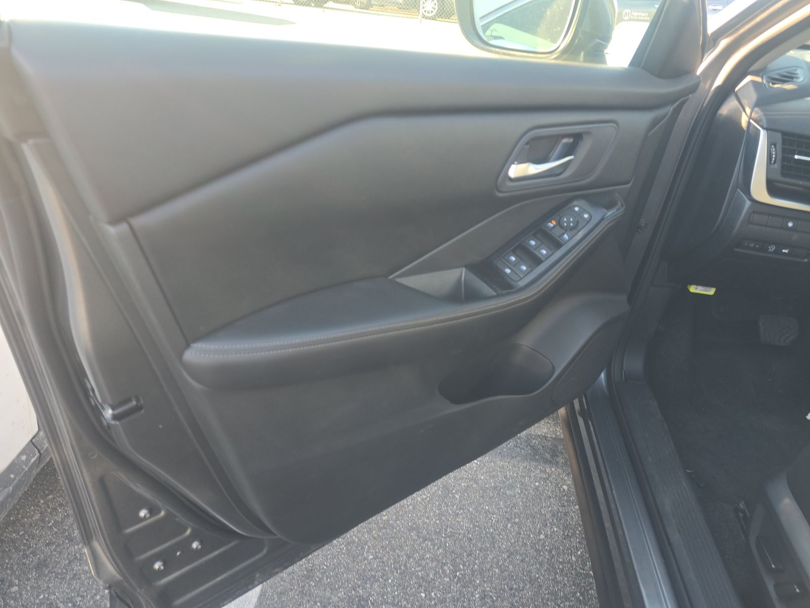 2024 Nissan Rogue SV FWD