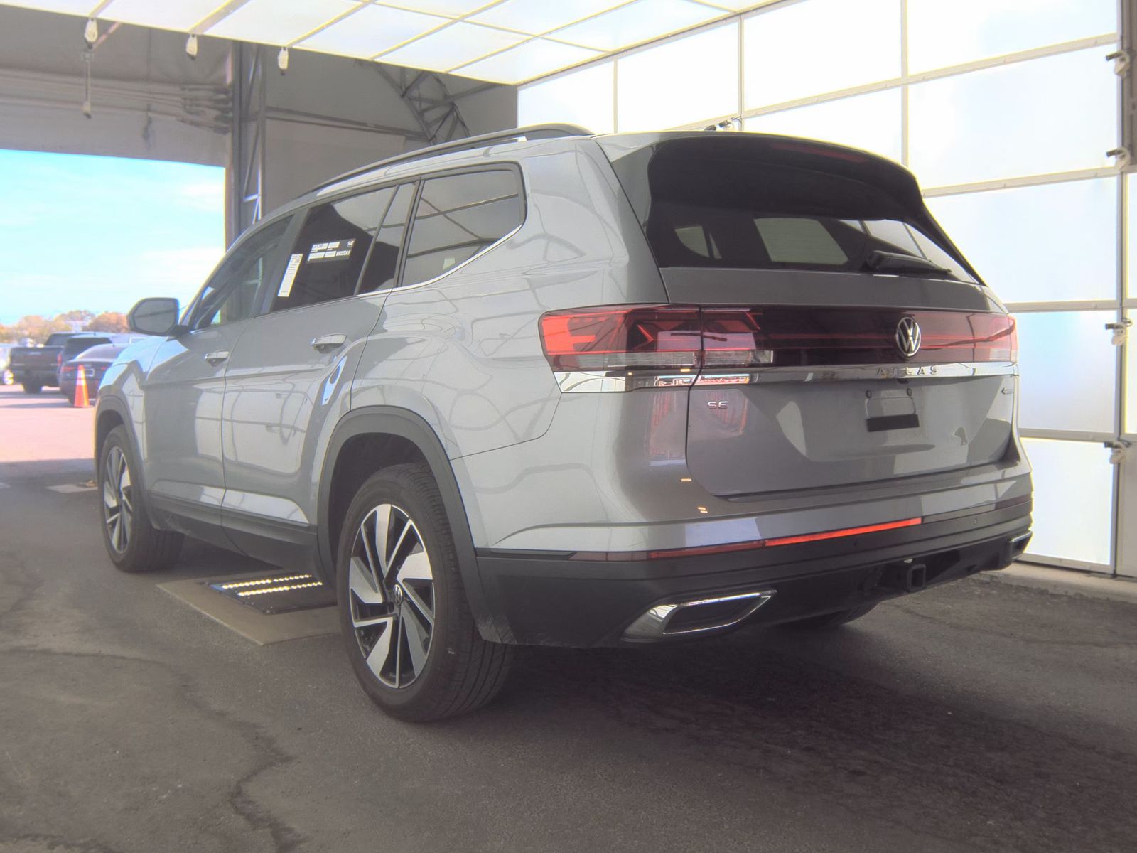 2024 Volkswagen Atlas 2.0T SE AWD
