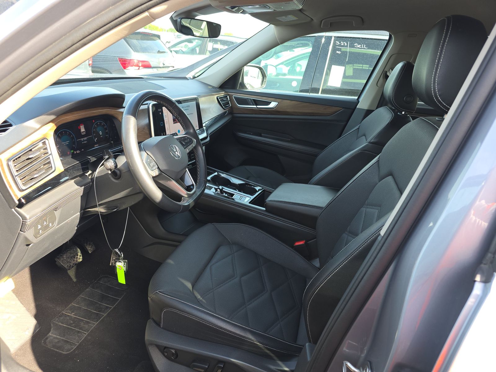 2024 Volkswagen Atlas 2.0T SE AWD