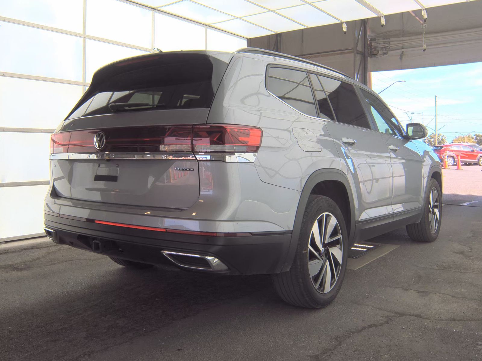 2024 Volkswagen Atlas 2.0T SE AWD