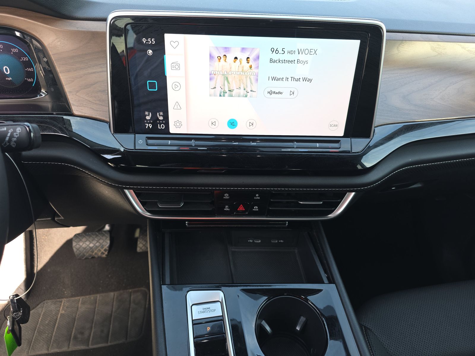 2024 Volkswagen Atlas 2.0T SE AWD