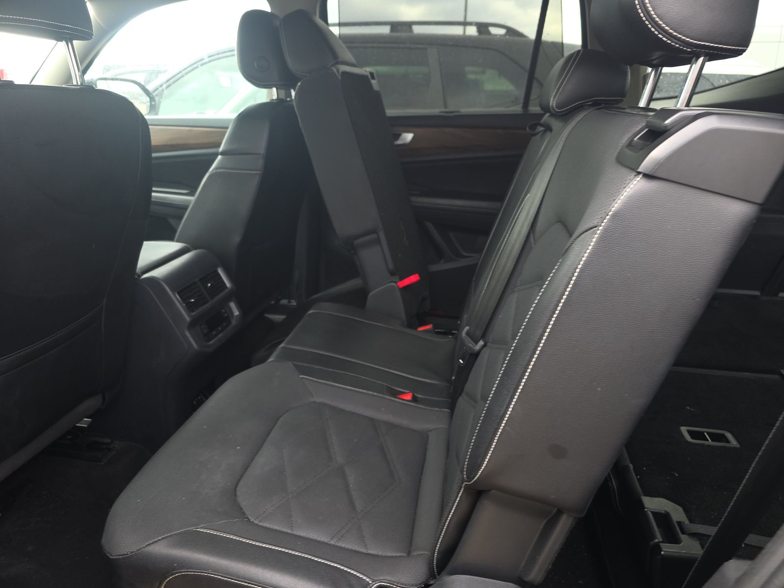 2024 Volkswagen Atlas 2.0T SE FWD