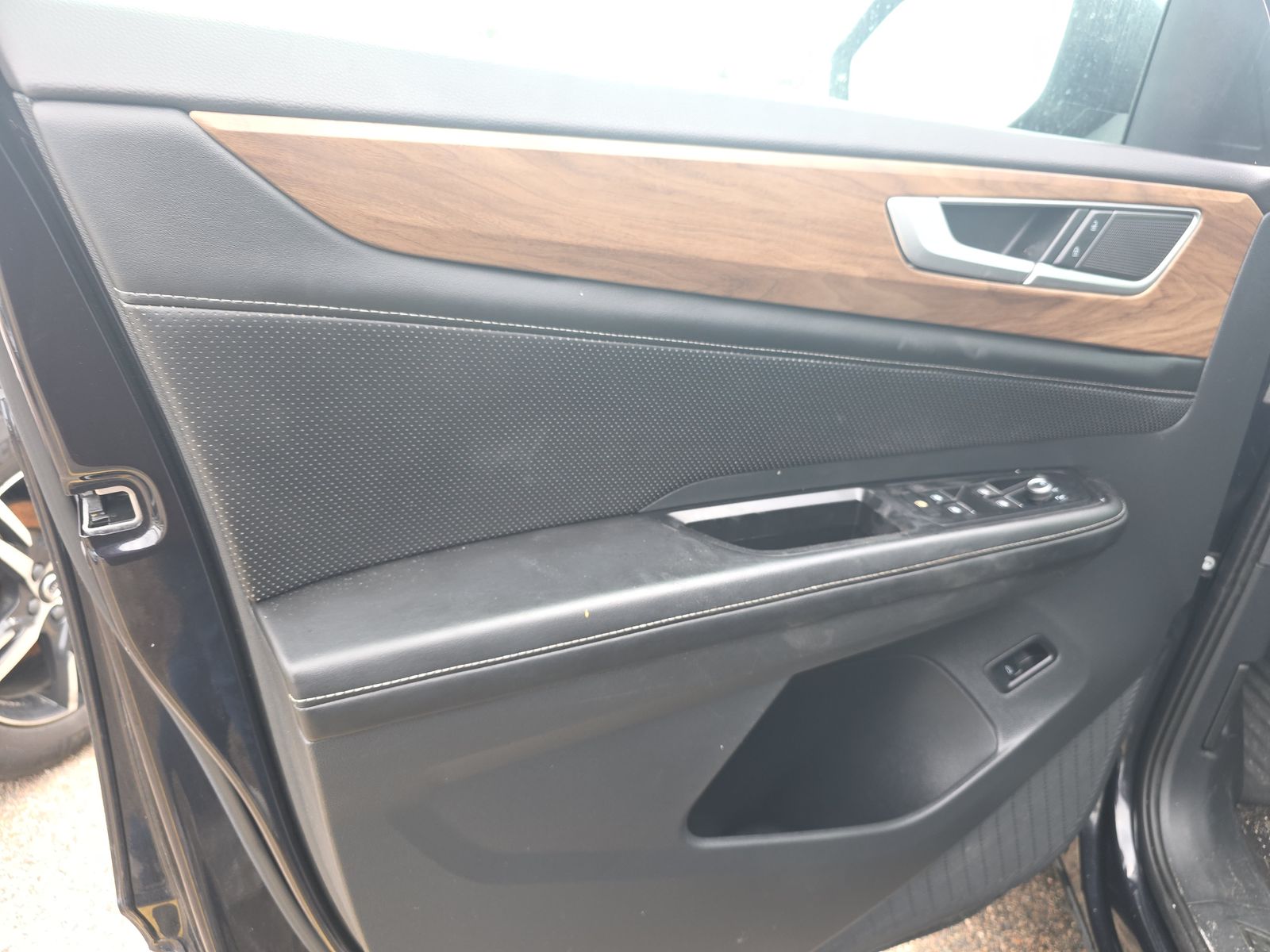 2024 Volkswagen Atlas 2.0T SE FWD