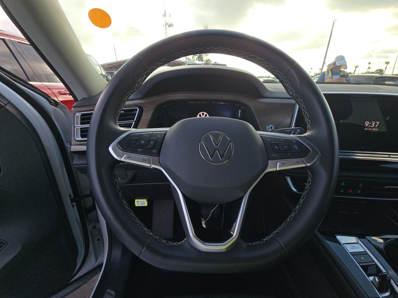 2024 Volkswagen Atlas 2.0T SE AWD