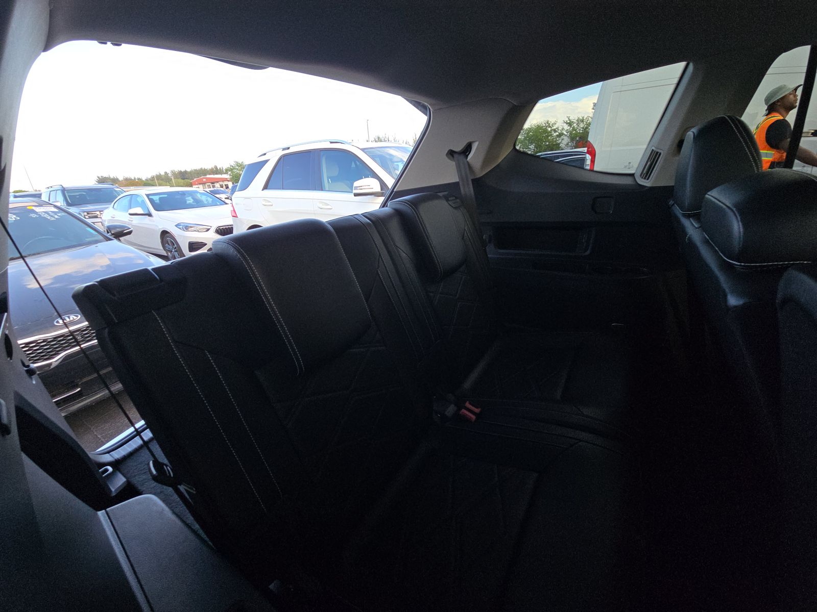 2024 Volkswagen Atlas 2.0T SE AWD