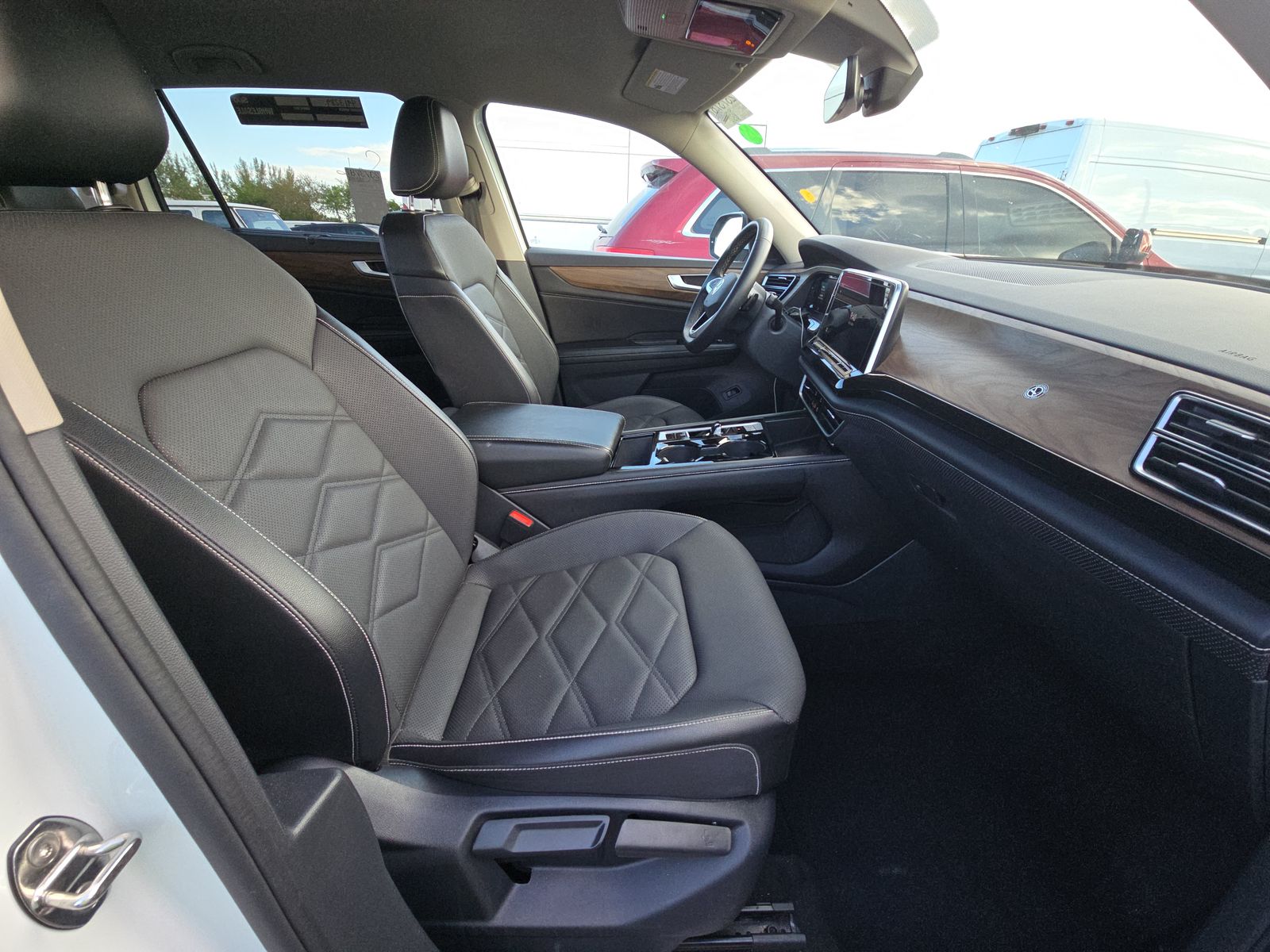 2024 Volkswagen Atlas 2.0T SE AWD