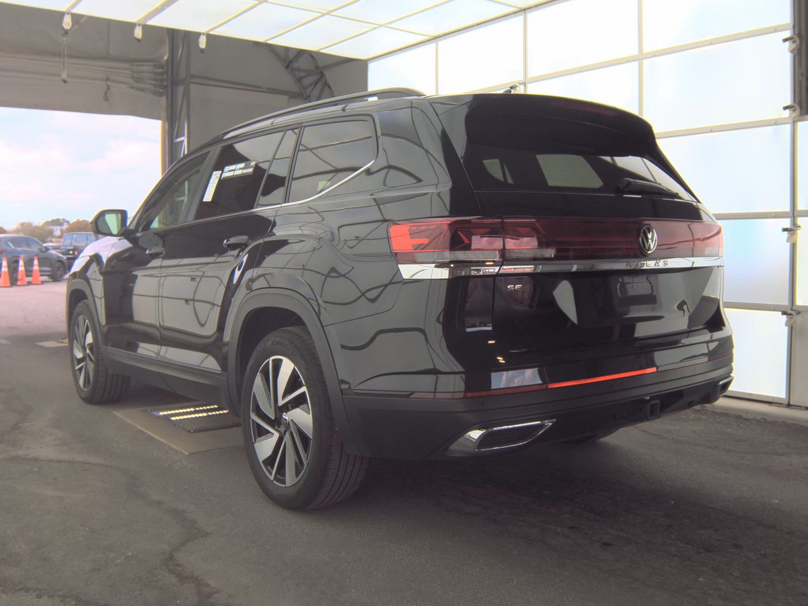 2024 Volkswagen Atlas 2.0T SE FWD