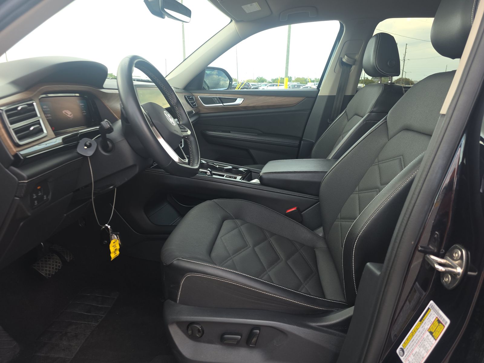 2024 Volkswagen Atlas 2.0T SE FWD