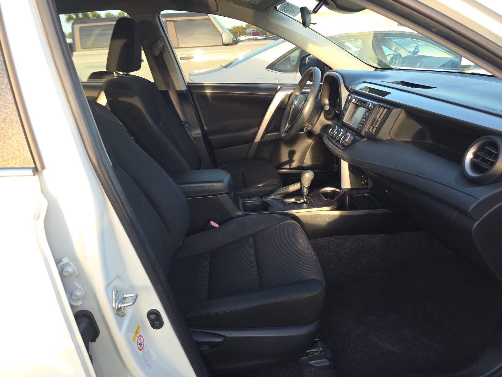 2017 Toyota RAV4 LE FWD