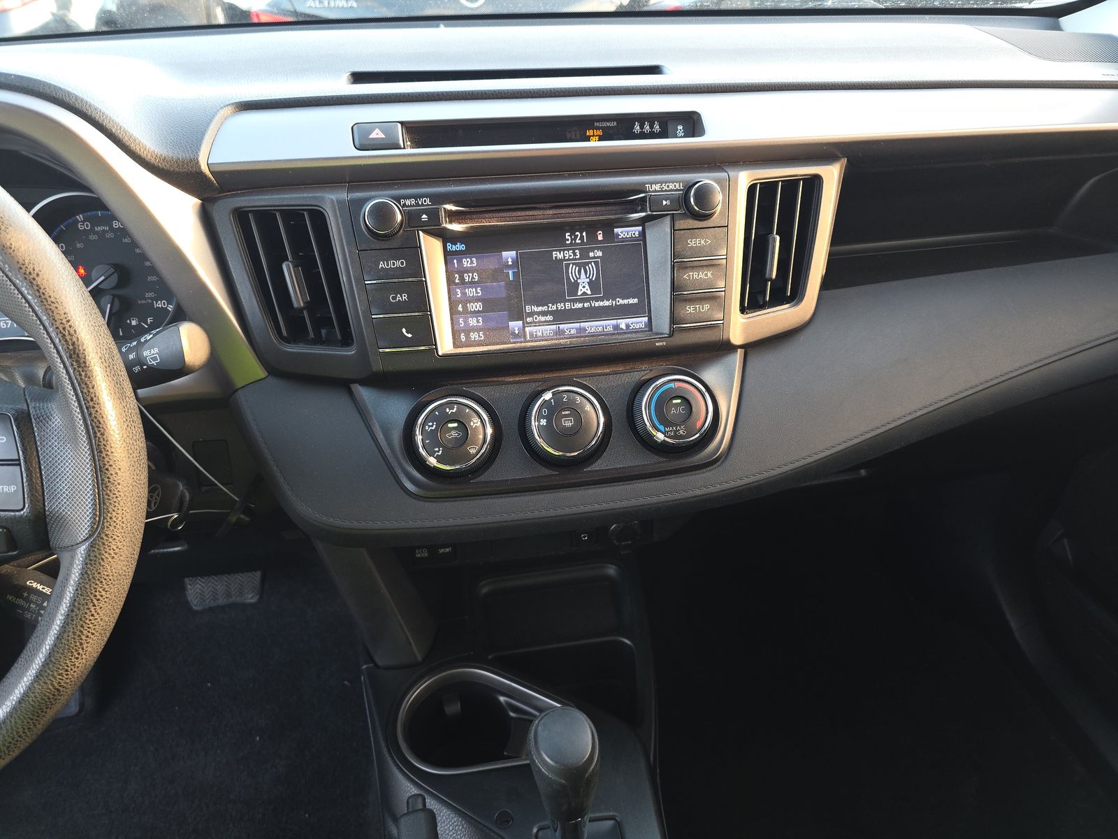 2017 Toyota RAV4 LE FWD