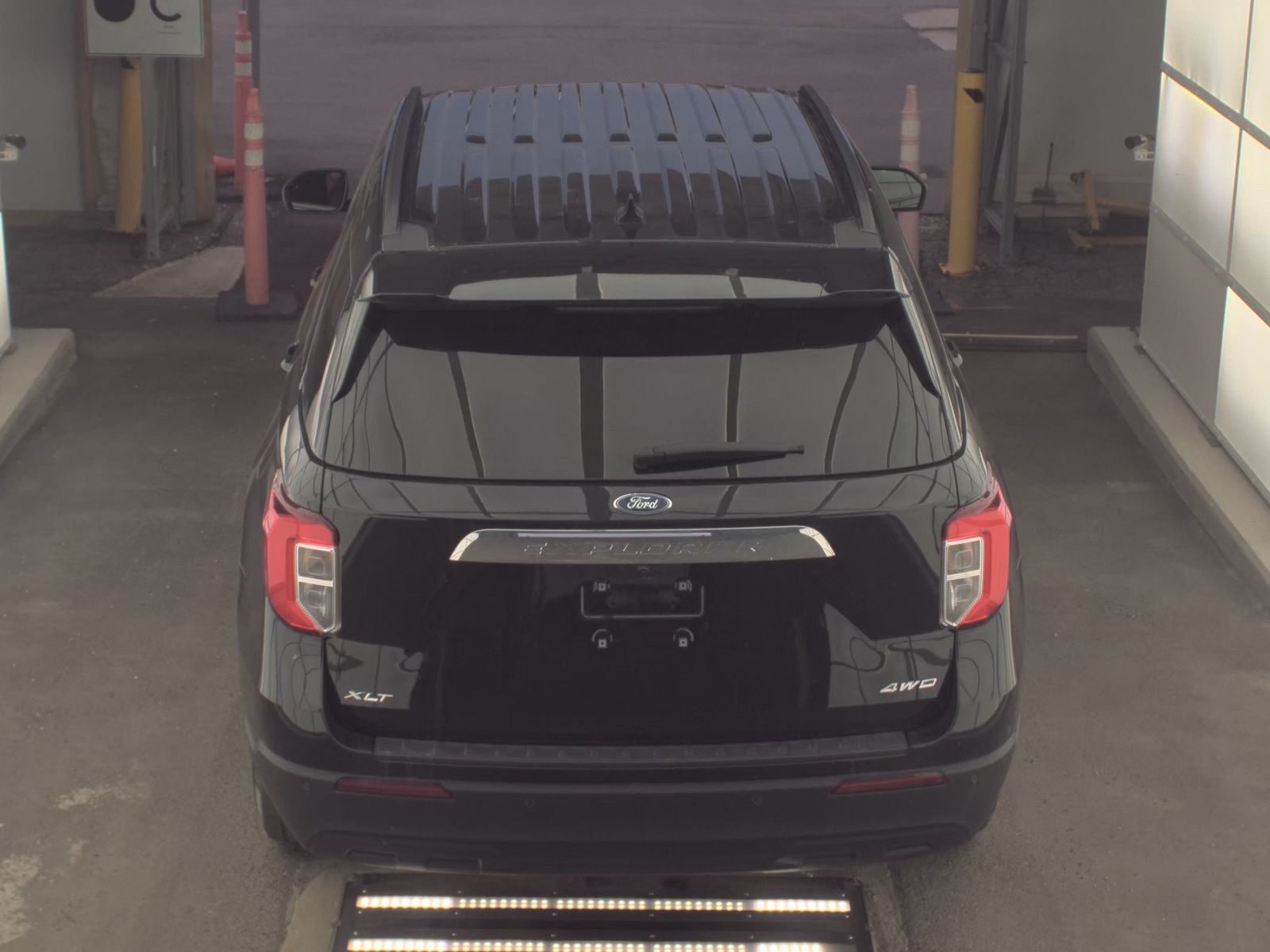 FORD EXPLORER - 7