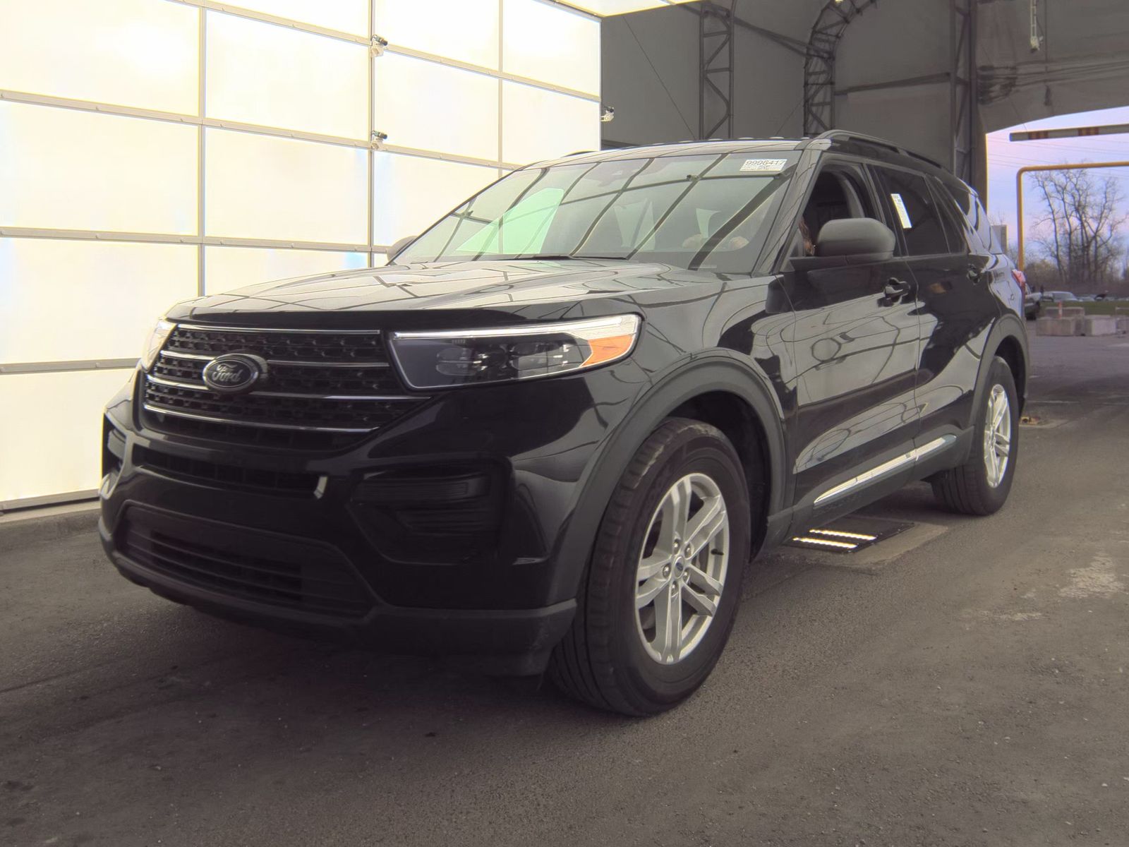 FORD EXPLORER - 1