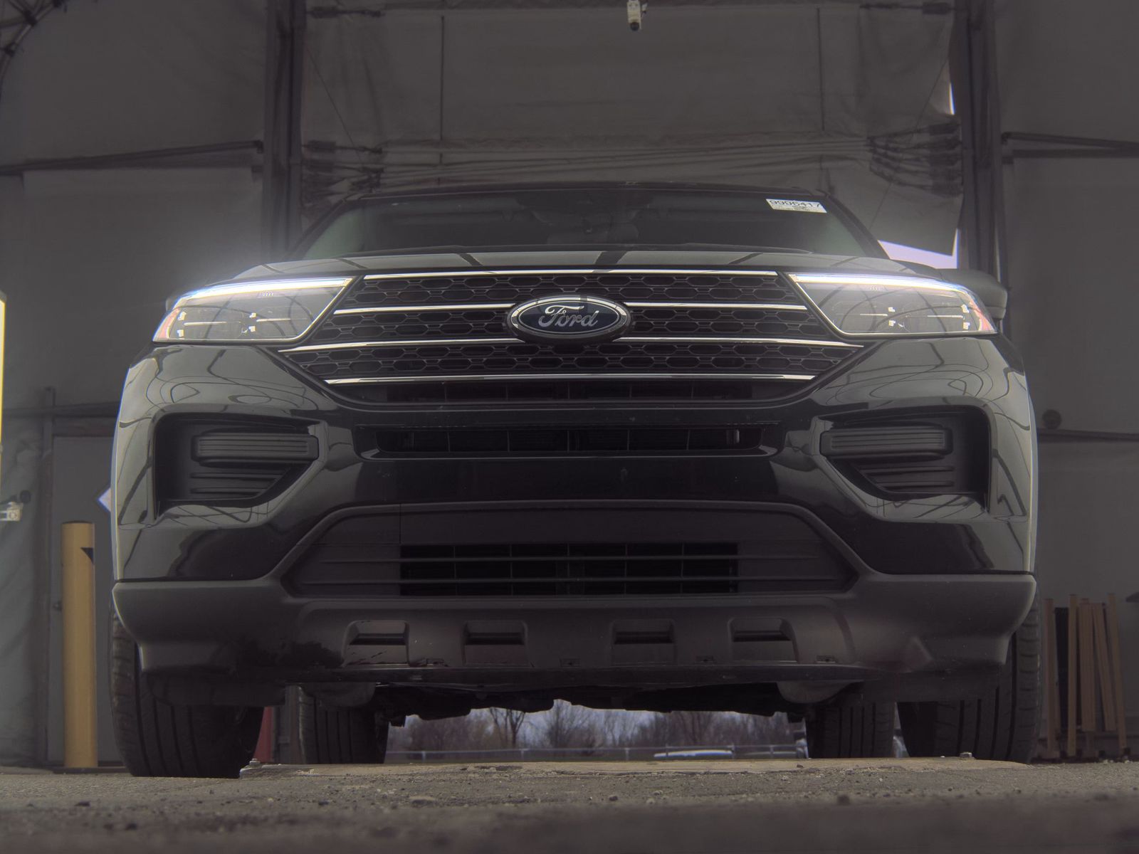 FORD EXPLORER - 4