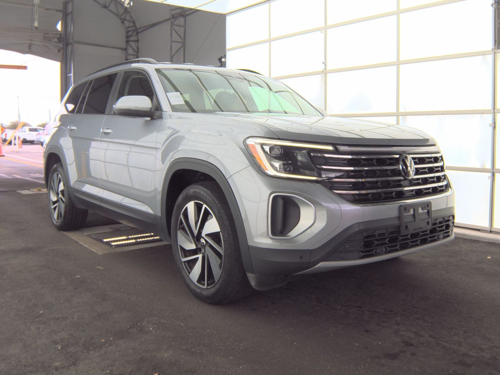 2024 Volkswagen Atlas 2.0T SE FWD