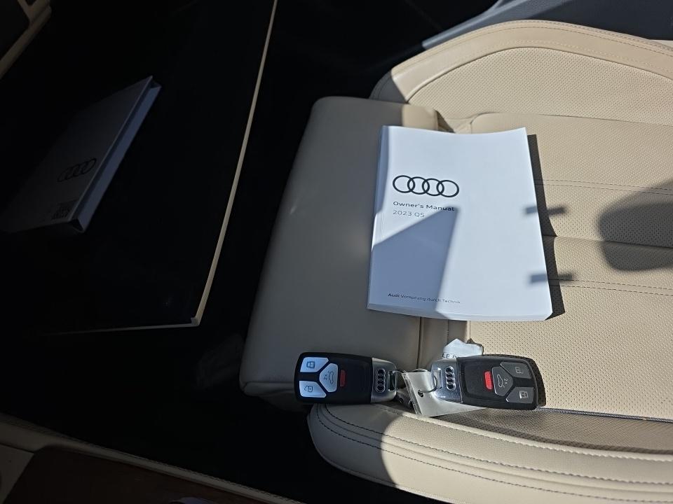 2023 Audi Q5 S line Premium Plus AWD