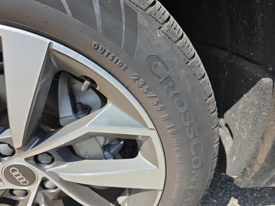 2023 Audi Q5 S line Premium Plus AWD