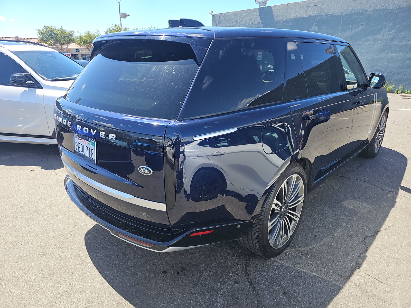 2023 Land Rover Range Rover Autobiography LWB AWD