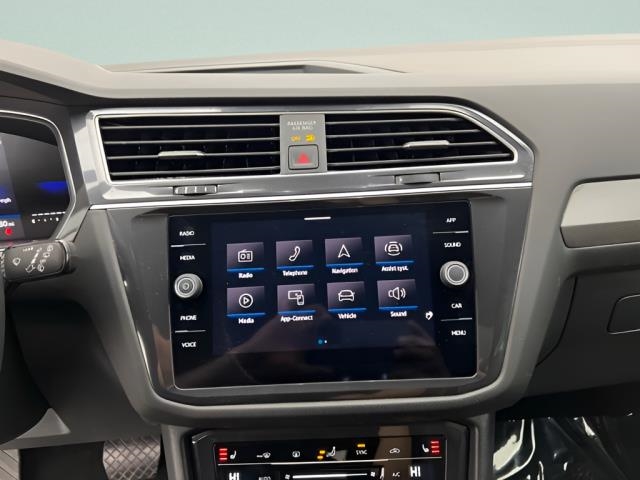 2024 Volkswagen Tiguan 2.0T SE FWD