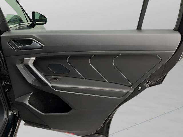 2024 Volkswagen Tiguan 2.0T SE FWD