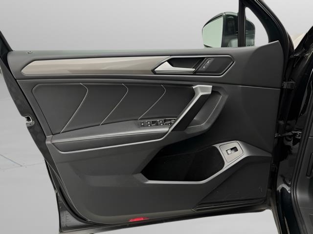 2024 Volkswagen Tiguan 2.0T SE FWD