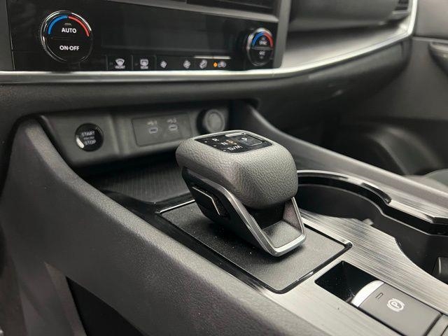 2025 Nissan Rogue SV AWD