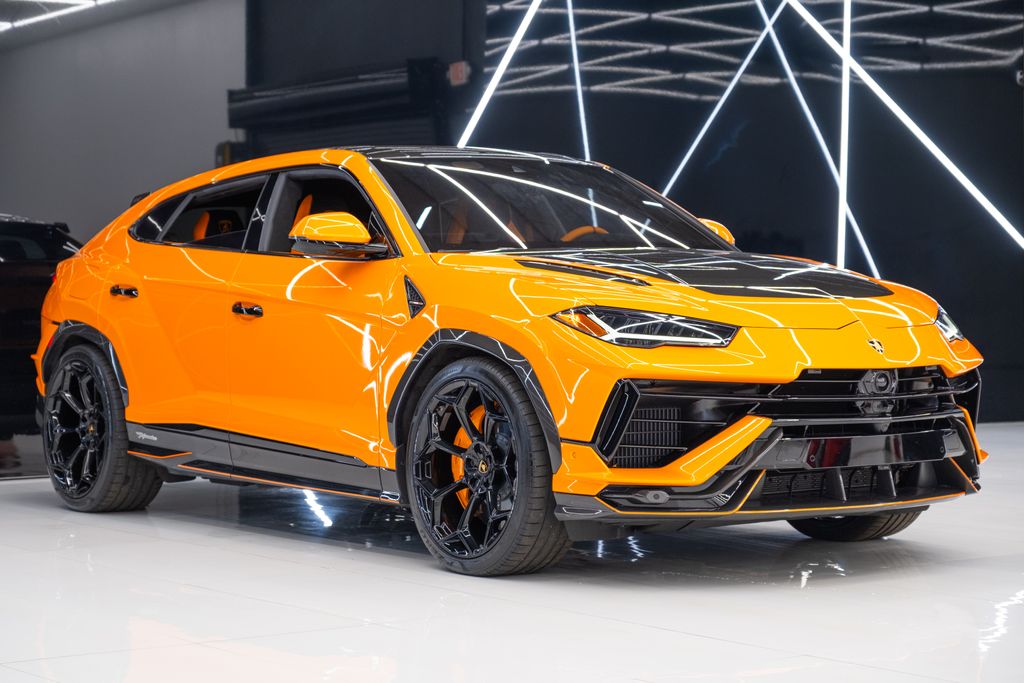 2023 Lamborghini Urus Performante AWD