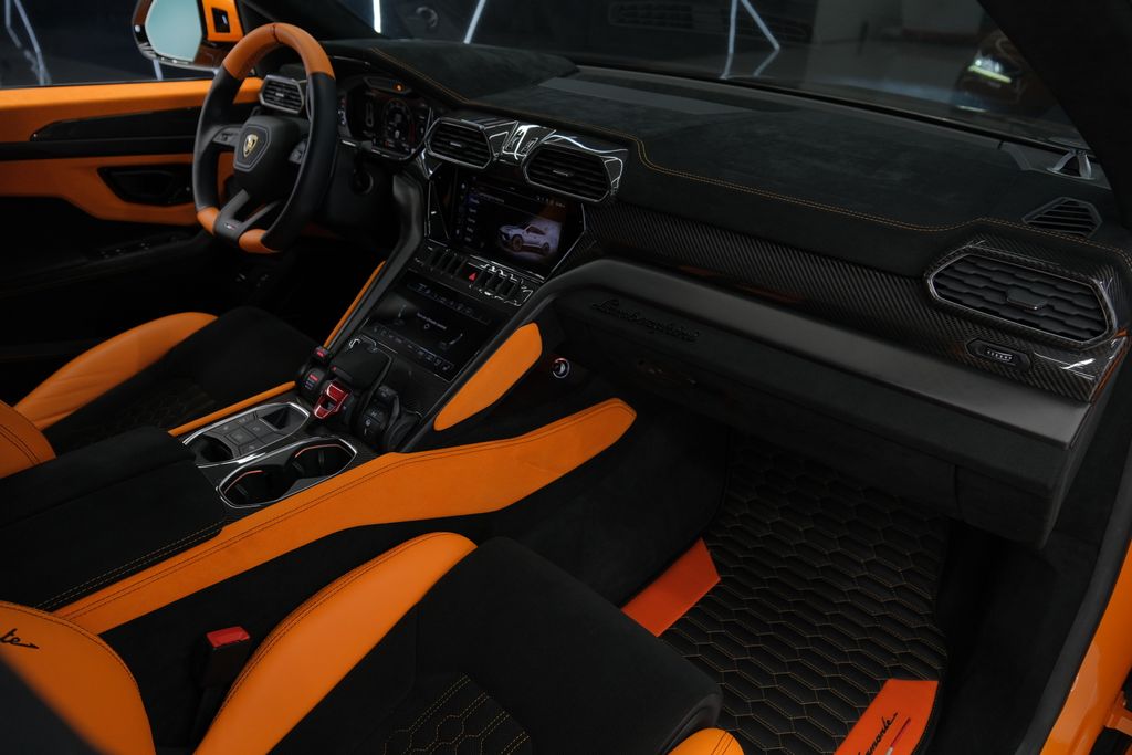 2023 Lamborghini Urus Performante AWD