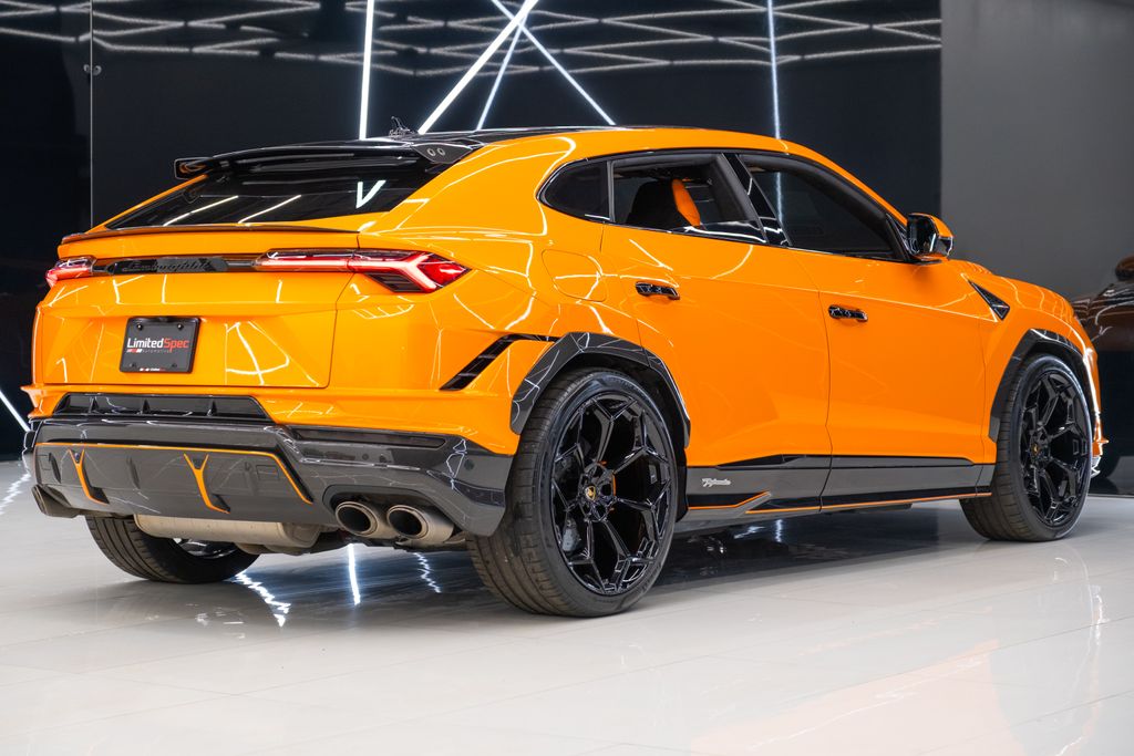 2023 Lamborghini Urus Performante AWD