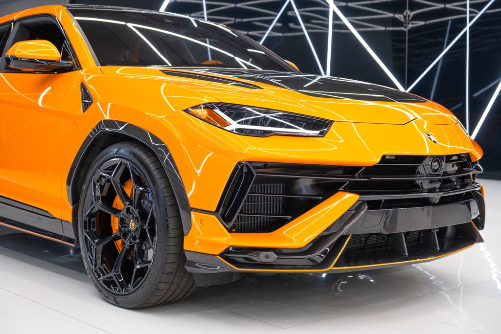 2023 Lamborghini Urus Performante AWD