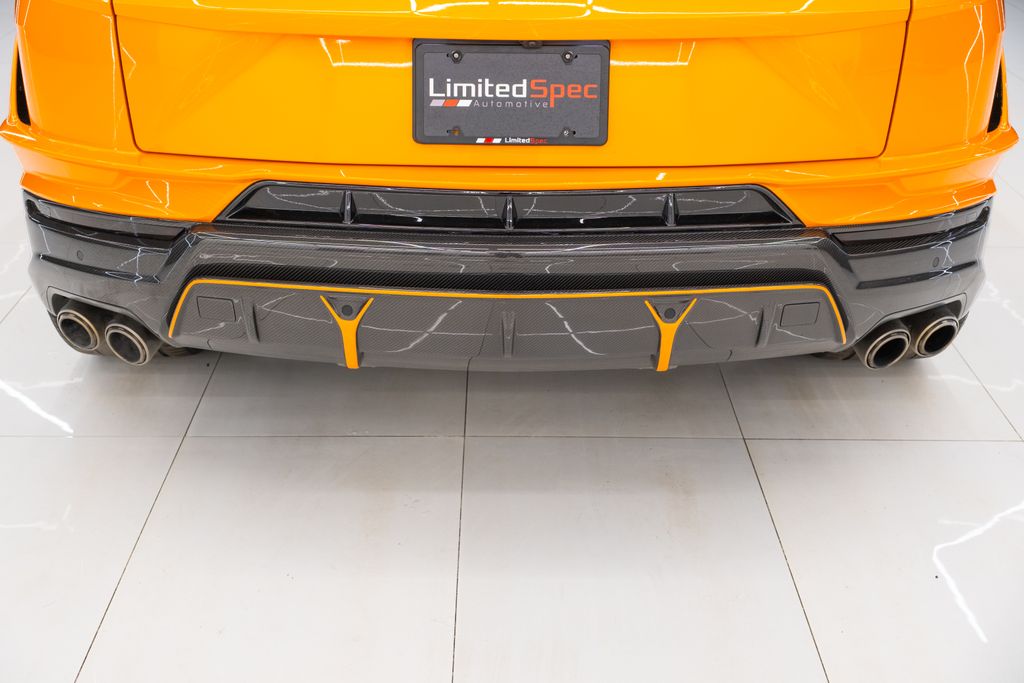 2023 Lamborghini Urus Performante AWD