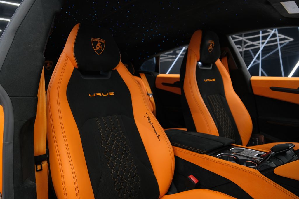 2023 Lamborghini Urus Performante AWD