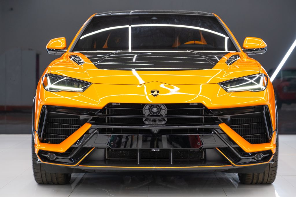 2023 Lamborghini Urus Performante AWD