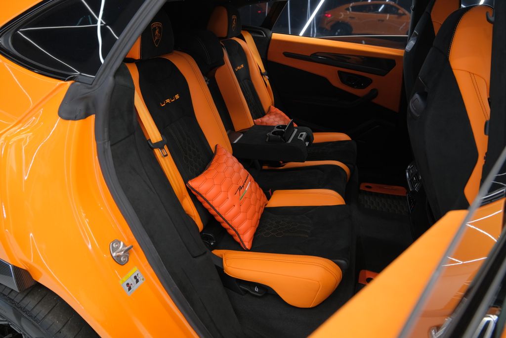 2023 Lamborghini Urus Performante AWD