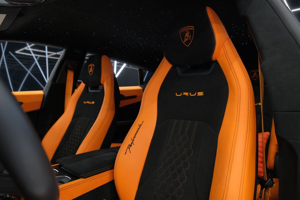 2023 Lamborghini Urus Performante AWD
